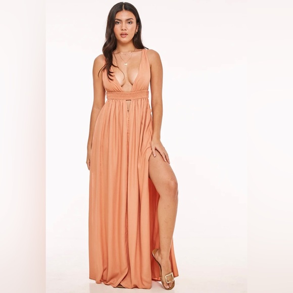 Indah Anjeli Dress - Picture 1 of 5